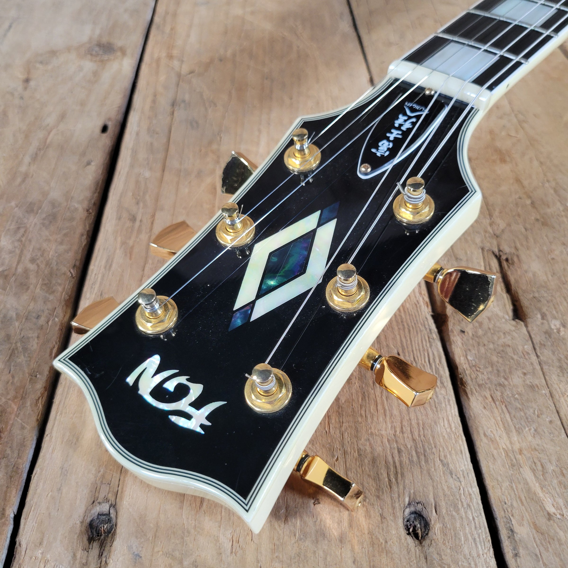 FGN 2012 Fujigen Neo Classic NCLC-20E/IV Les Paul Custom Vintage White w/ Hard Case & Paperwork, Excellent