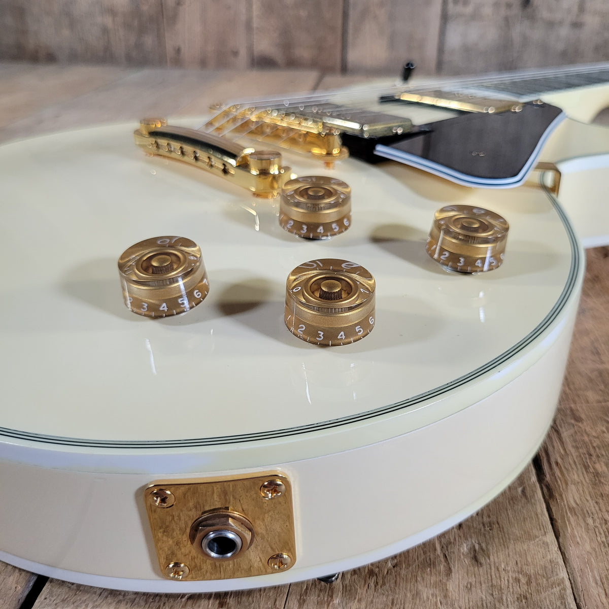 FGN 2012 Fujigen Neo Classic NCLC-20E/IV Les Paul Custom Vintage White w/ Hard Case & Paperwork, Excellent