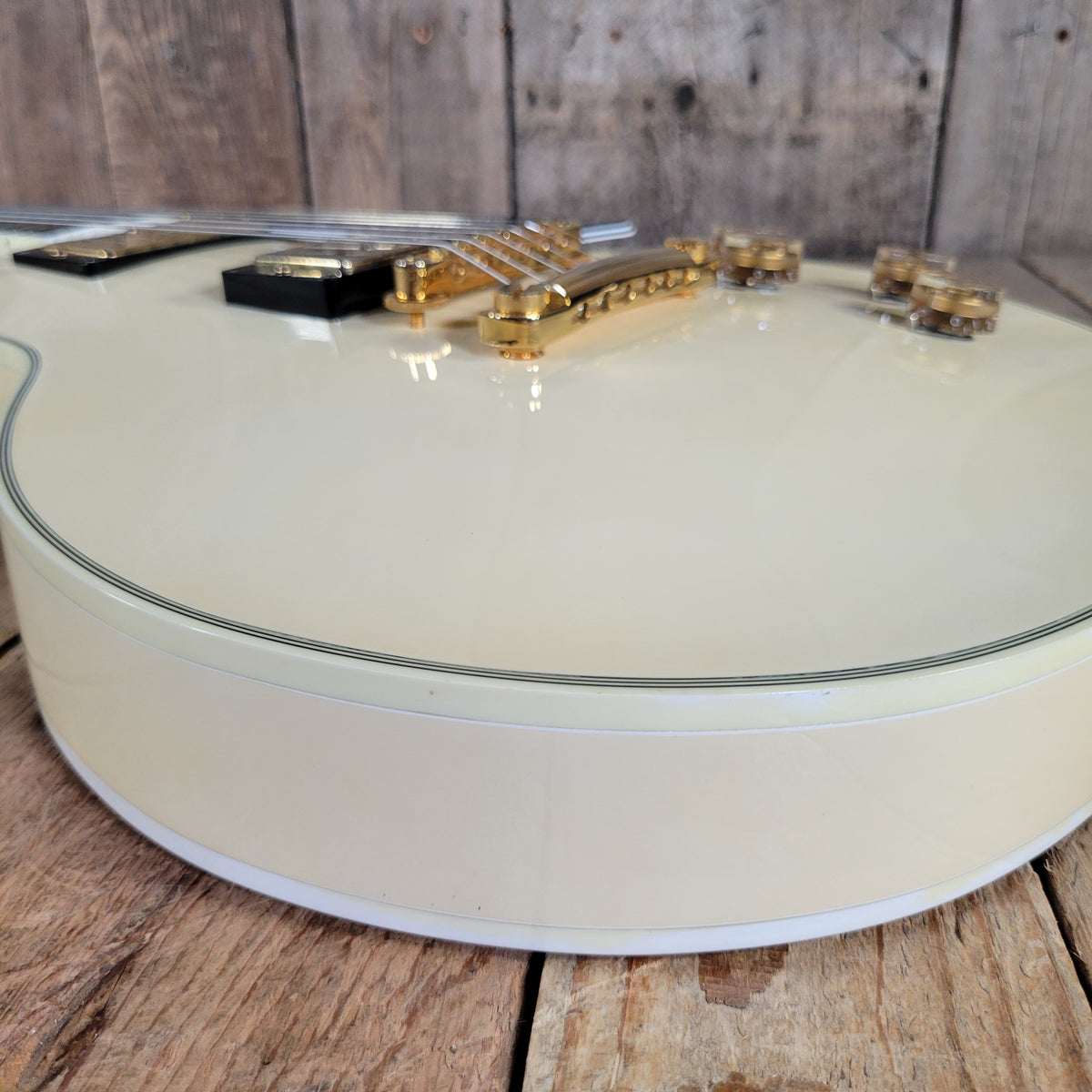 FGN 2012 Fujigen Neo Classic NCLC-20E/IV Les Paul Custom Vintage White w/ Hard Case & Paperwork, Excellent