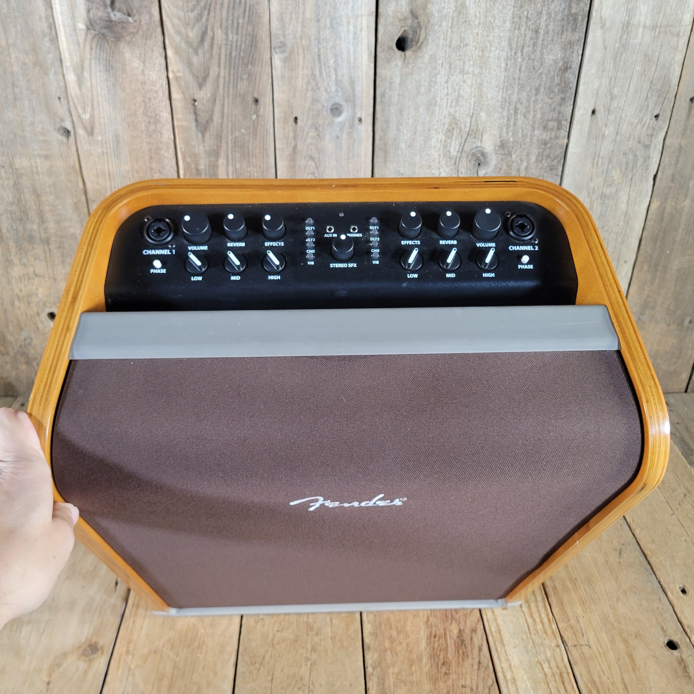 Fender 2016 Acoustic Pro SFX PR 3239 160W Acoustic Combo Amp, Excellent