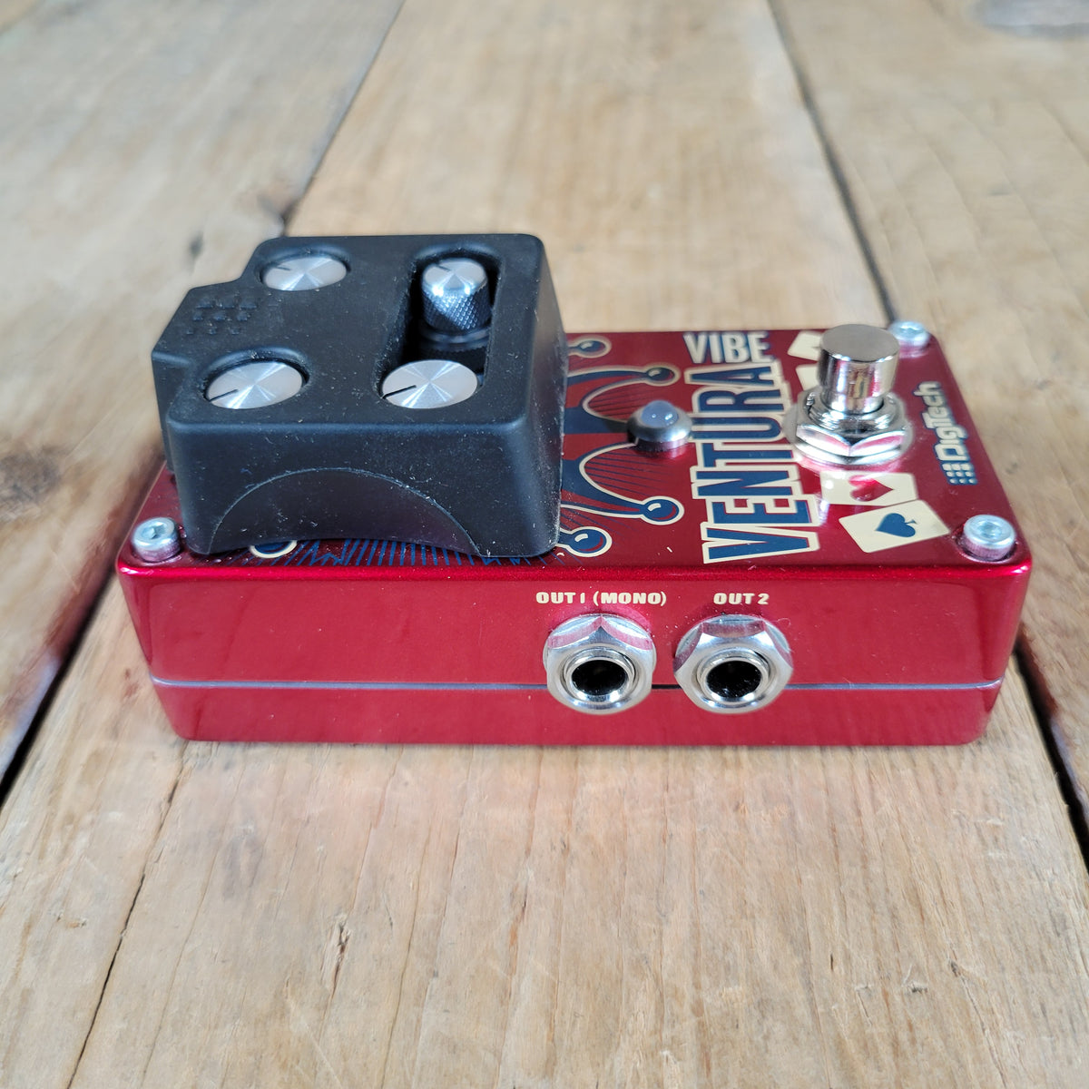 DigiTech 2015 Ventura Vibe Vibrato Rotary Speaker Pedal, Mint