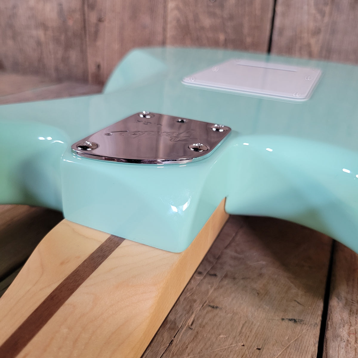 Fender 2025 Jeff Beck Stratocaster Surf Green Rosewood Fretboard, Mint