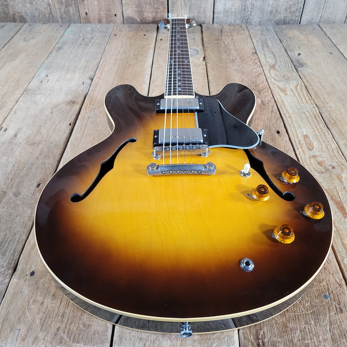Gibson 1981 ES-335 Dot Neck Reissue Sunburst W/ Original Case, Very Good
