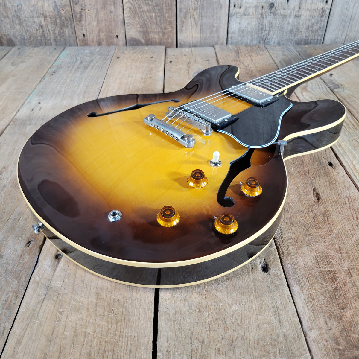 Gibson 1981 ES-335 Dot Neck Reissue Sunburst W/ Original Case, Very Good