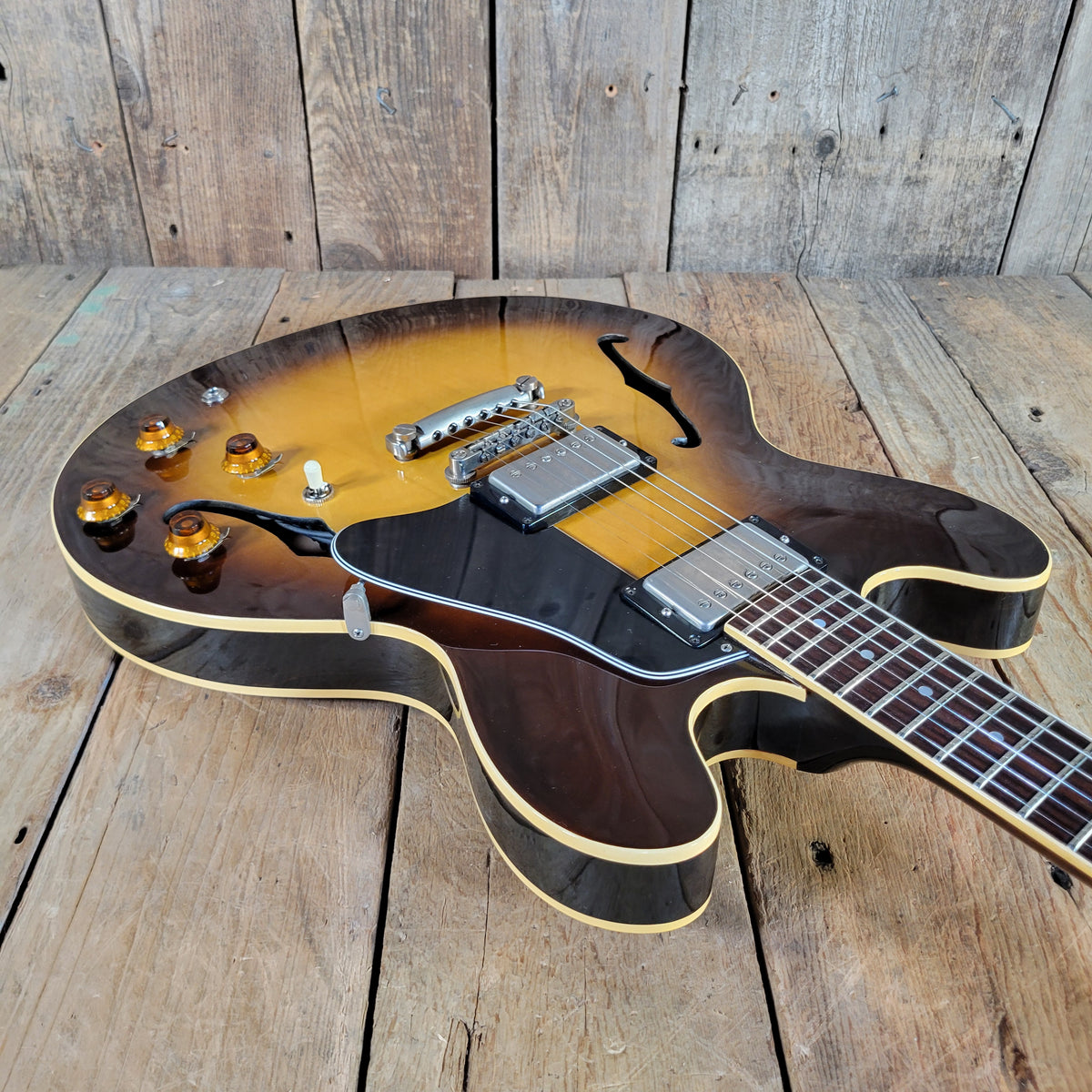 Gibson 1981 ES-335 Dot Neck Reissue Sunburst W/ Original Case, Very Good