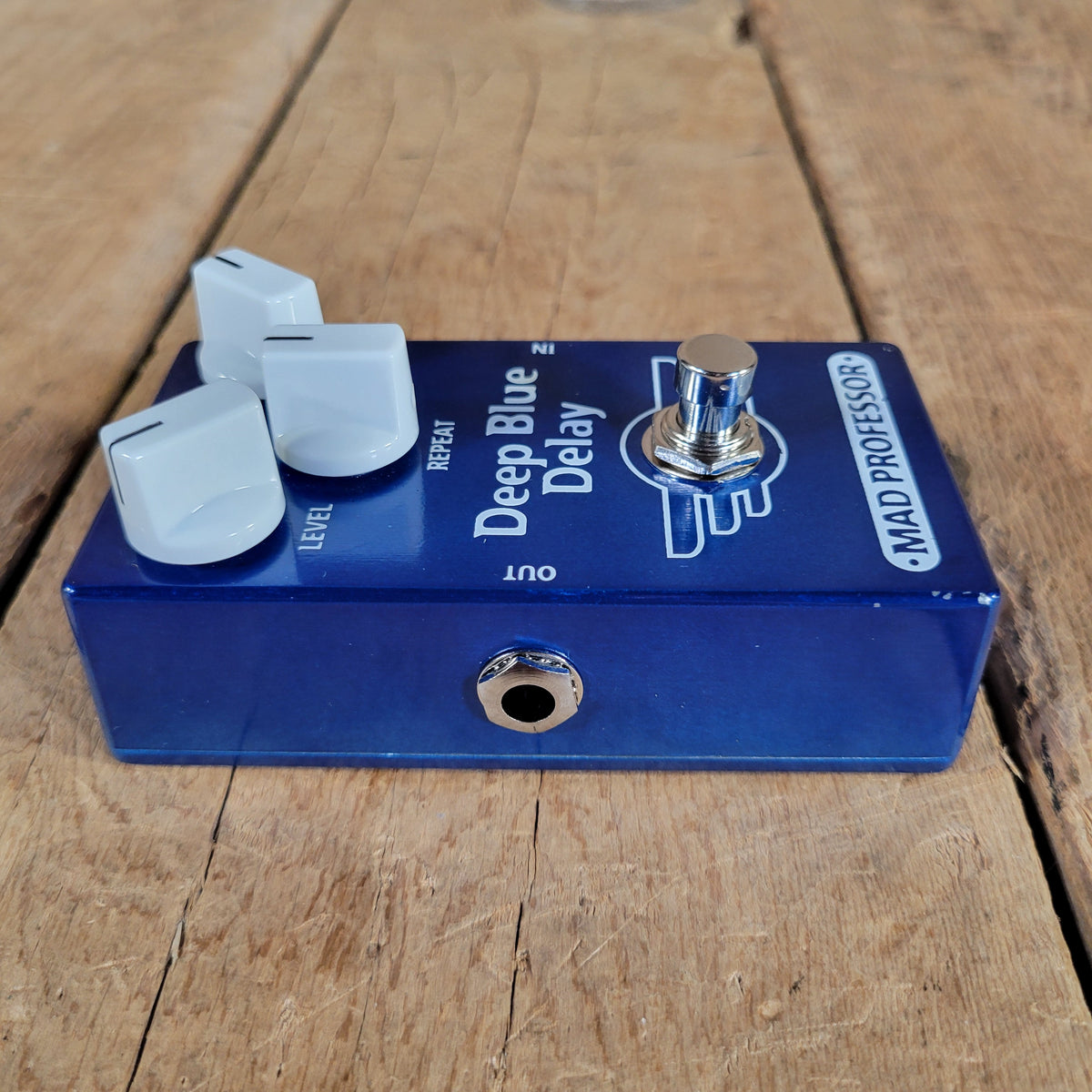 Mad Professor 2024 Deep Blue Delay Pedal, Excellent