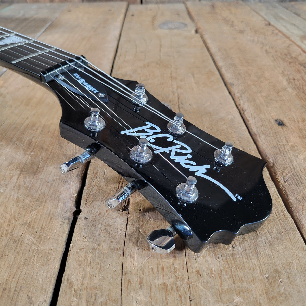 BC Rich 2005-2007 Dagger Electric Guitar Black With Gig Bag, Very Good