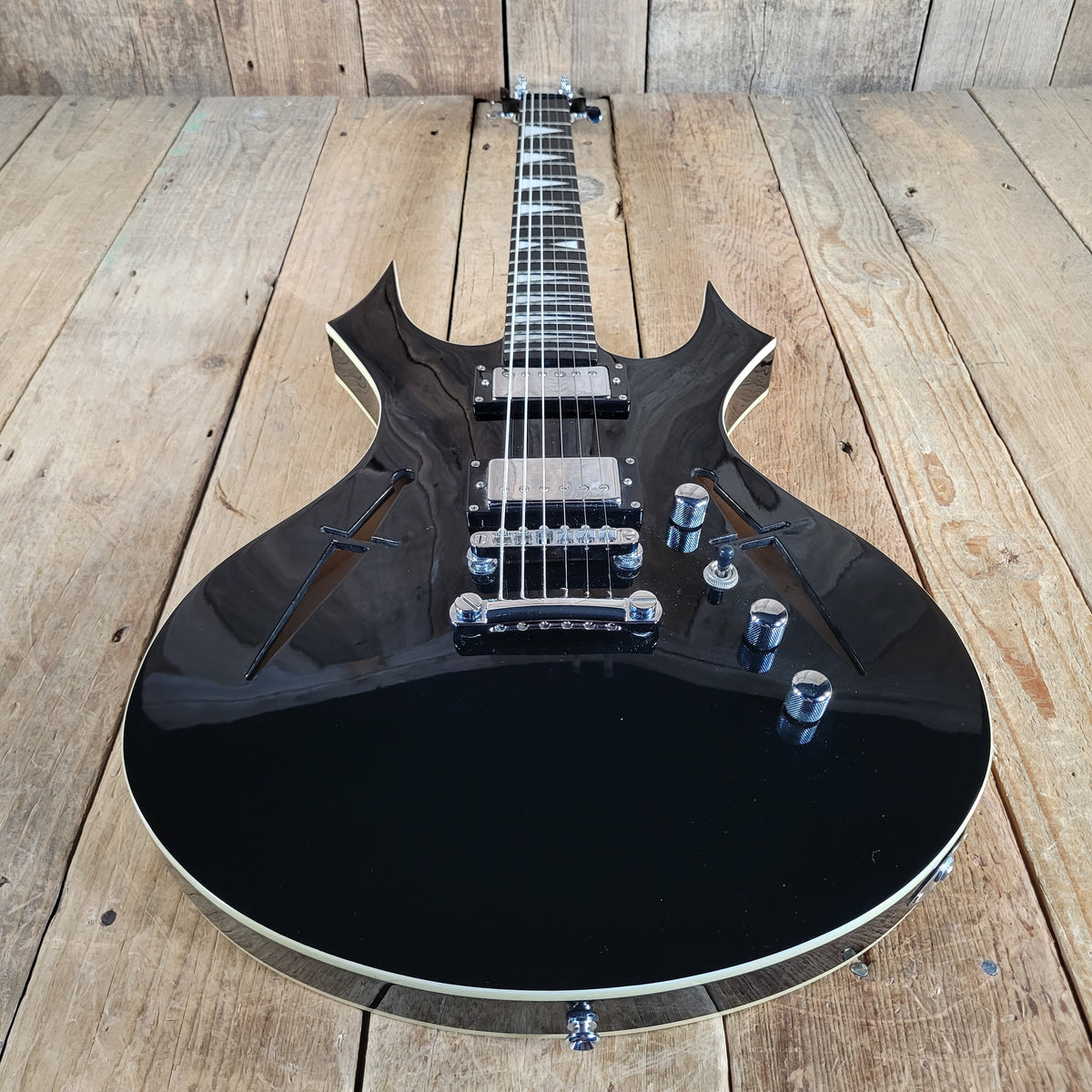 BC Rich 2005-2007 Dagger Electric Guitar Black With Gig Bag, Very Good