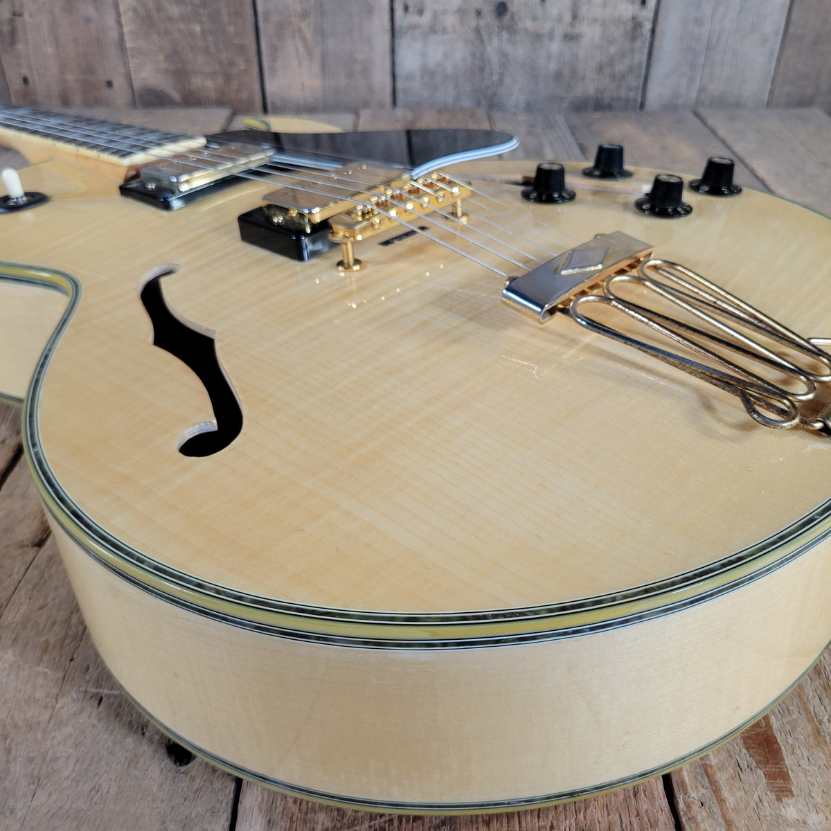 Ibanez 1977 Artist Model 2616-NT Lawsuit Era w/ Original Case, Very Good