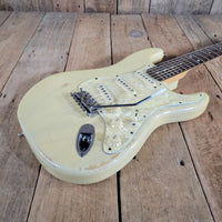 MJT 2010 Relic Strat Parts-Caster Olympic White Relic w/Mono Gig Bag, Very Good