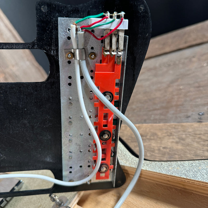 Tonemaster Imperial Model 20 – 1965 Crucianelli Silver Sparkle Vintage Guitar w/ Original Case