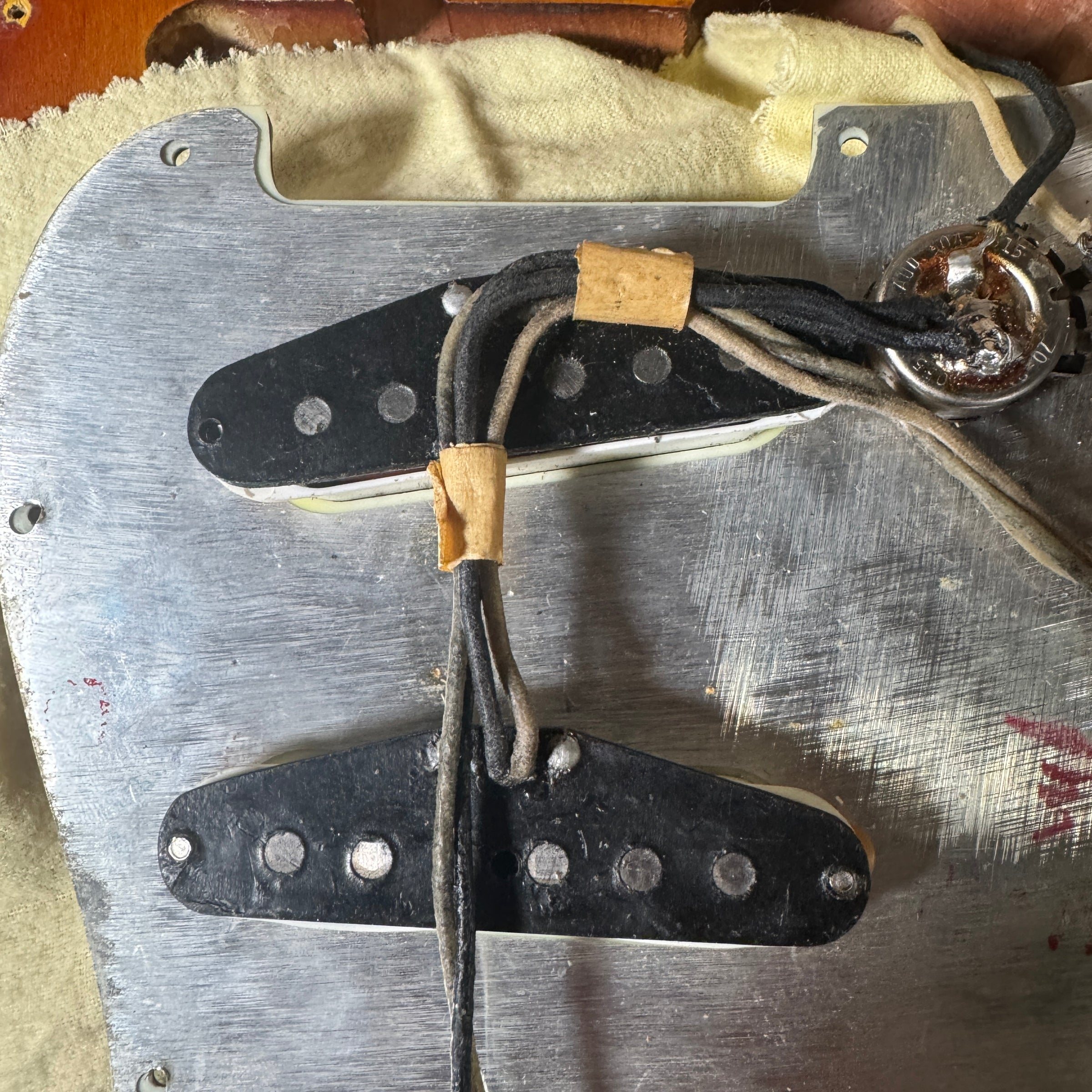 SOLD - Fender Stratocaster 1963 – Excellent & 100% Original Vintage Guitar Pre CBS