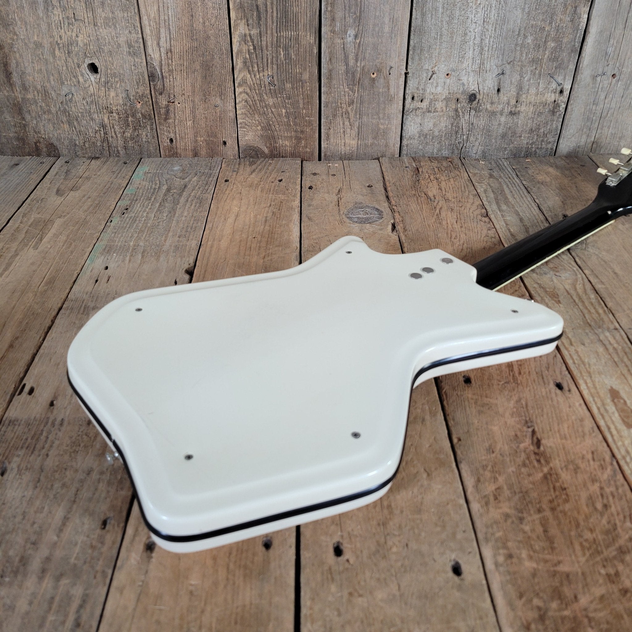 Airline by Valco Professional Res - O - Glass White 1964 – Original Case, Vintage USA Made, Iconic Tone & Style - Mahar's Vintage Guitars