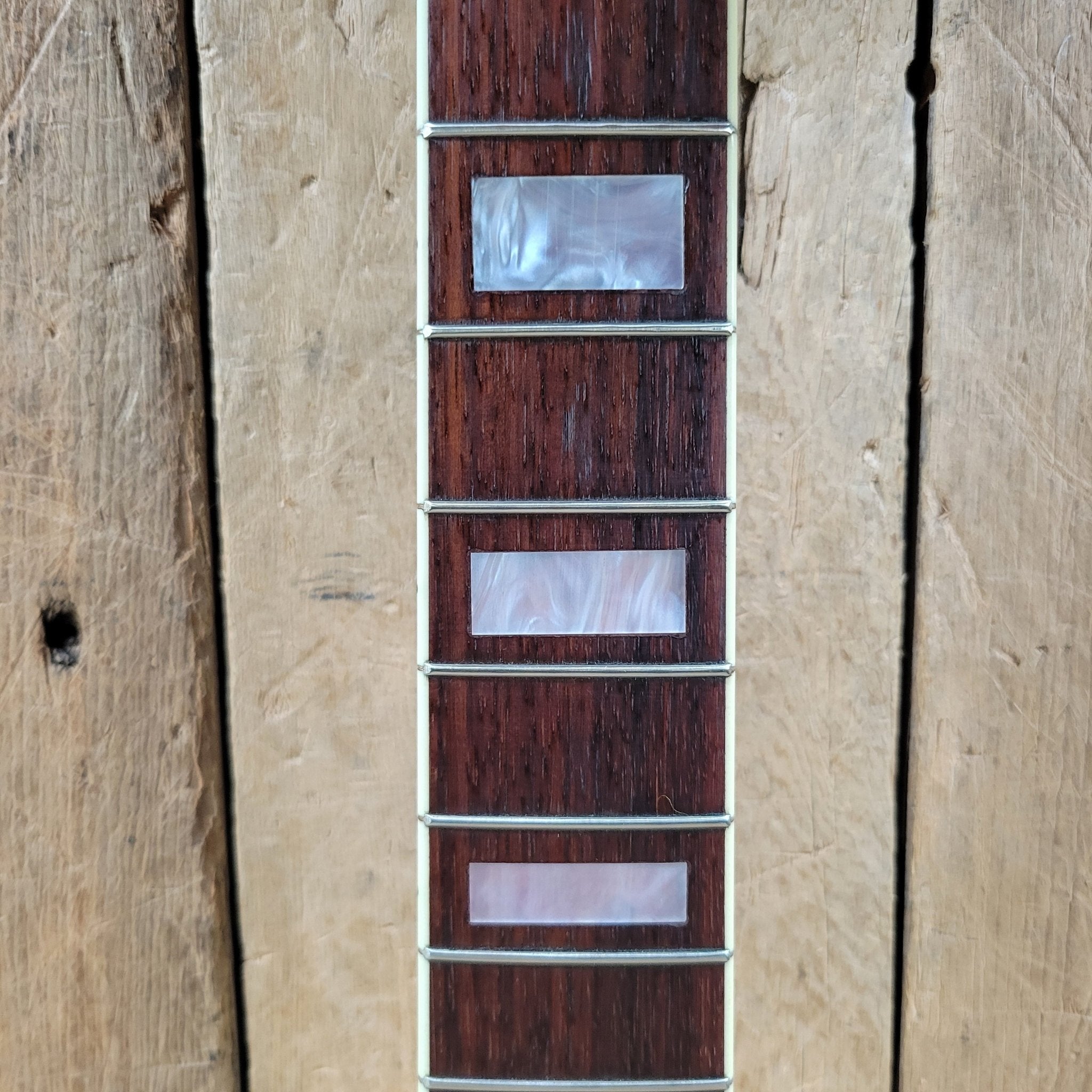 Airline by Valco Professional Res - O - Glass White 1964 – Original Case, Vintage USA Made, Iconic Tone & Style - Mahar's Vintage Guitars