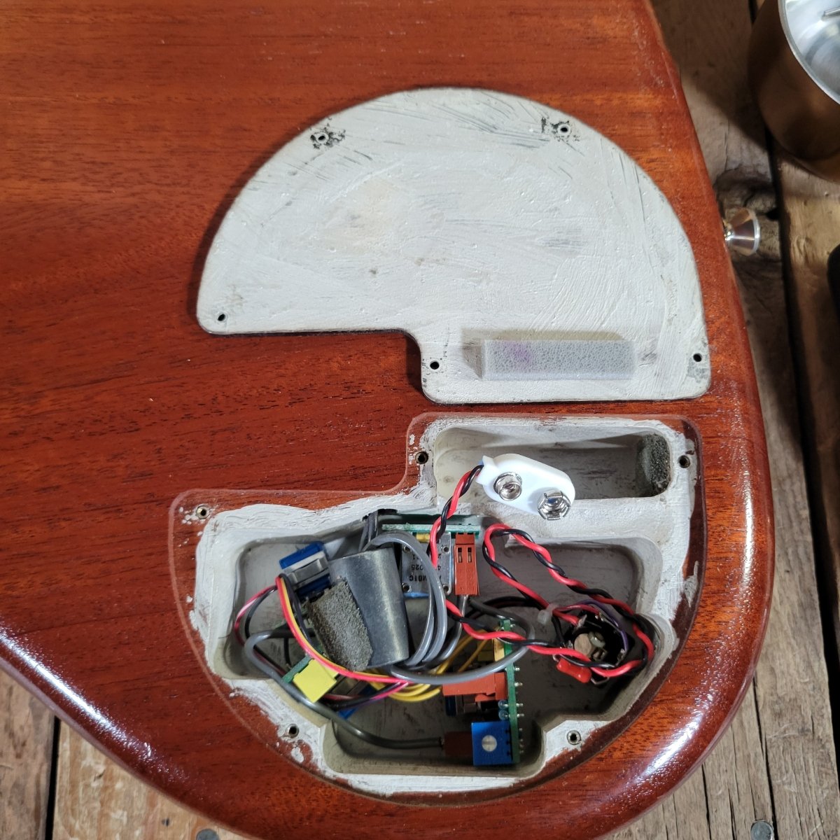 Alembic Orion 4 - String Bass 1997 Natural — Bubinga - Mahar's Vintage Guitars