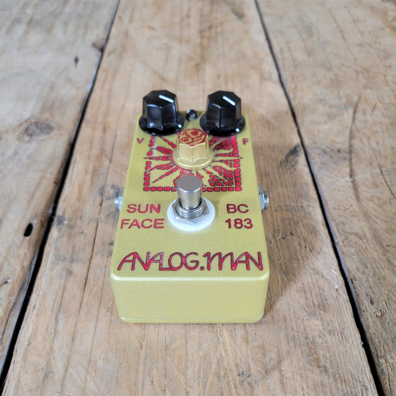 Analogman Sunface BC 183 Fuzz Pedal 2021 with LED Sundial Knob and DC - Mahar's Vintage Guitars
