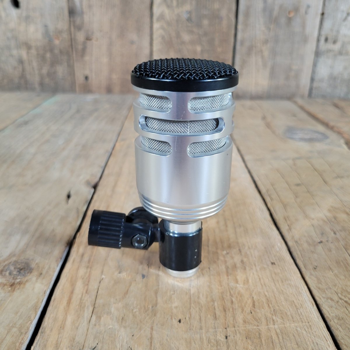 Audix 2014 D6 Silver Kick Drum Microphone w/ Clip & Bag - Mahar's Vintage Guitars