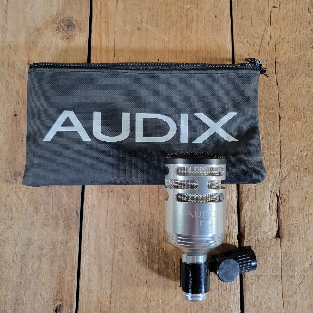 Audix 2014 D6 Silver Kick Drum Microphone w/ Clip & Bag - Mahar's Vintage Guitars