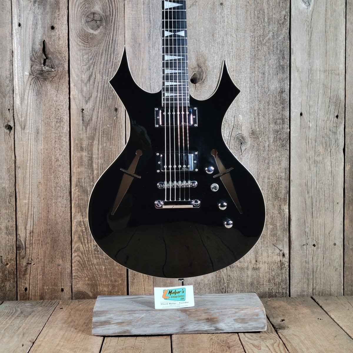 BC Rich 2005-2007 Dagger Electric Guitar Black With Gig Bag, Very Good - Mahar's Vintage Guitars