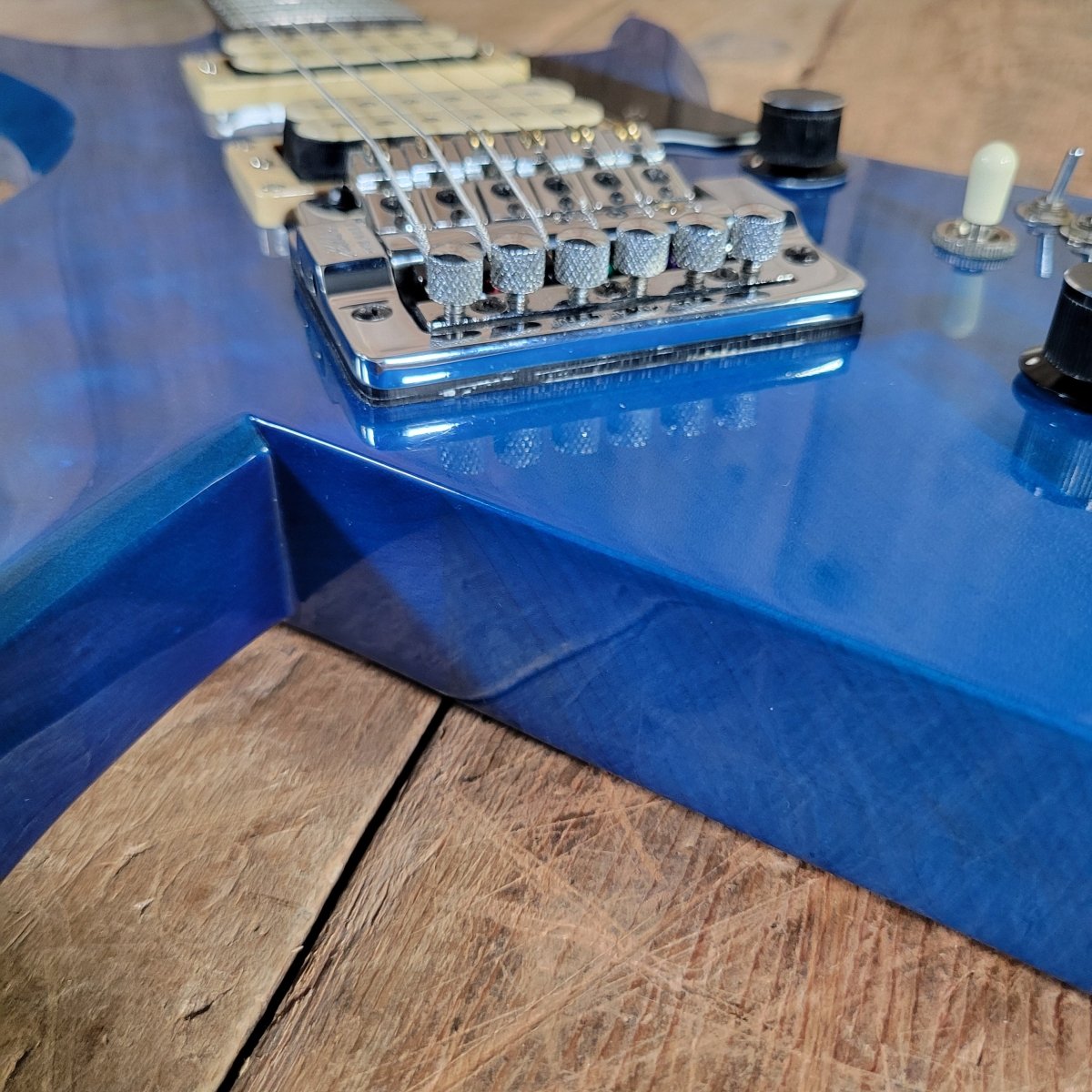 BC Rich Bich Deluxe 1984 Transparent Blue Quilt Maple - Mahar's Vintage Guitars