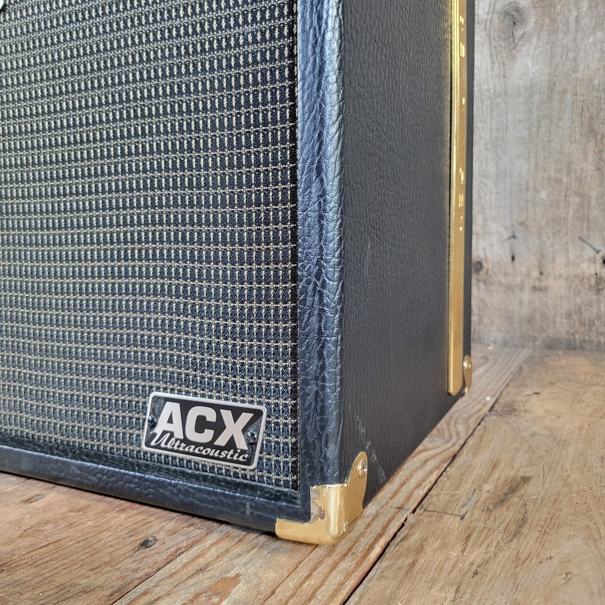 Behringer Ultracoustic ACX1000 Acoustic Amp 2004 — 2x60W - Mahar's Vintage Guitars