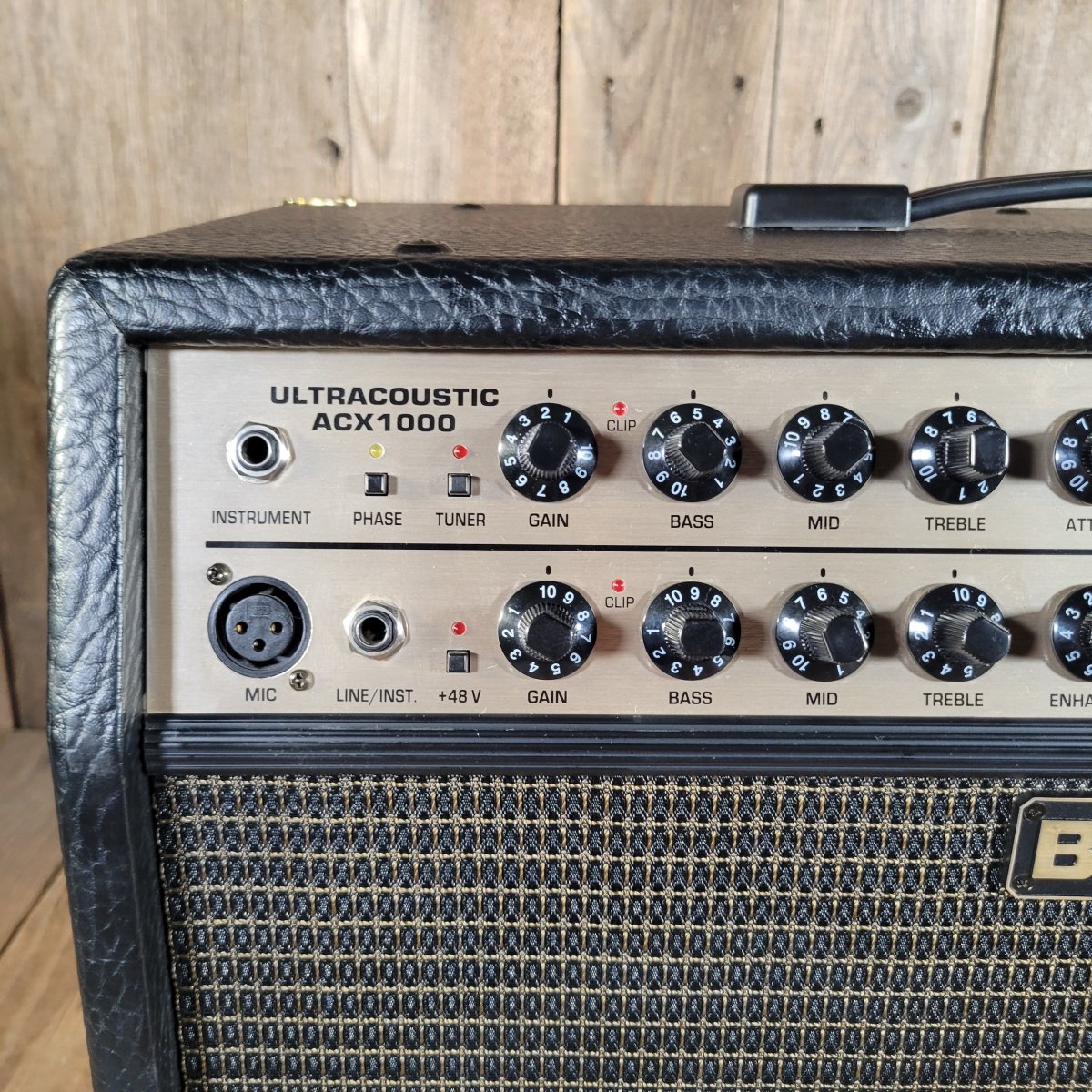 Behringer Ultracoustic ACX1000 Acoustic Amp 2004 — 2x60W - Mahar's Vintage Guitars