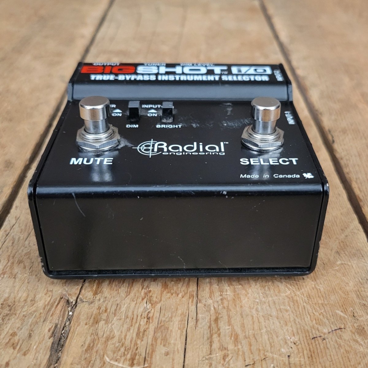 BigShot i/o by Radial Engineering True Bypass Instrument Selector - Mahar's Vintage Guitars