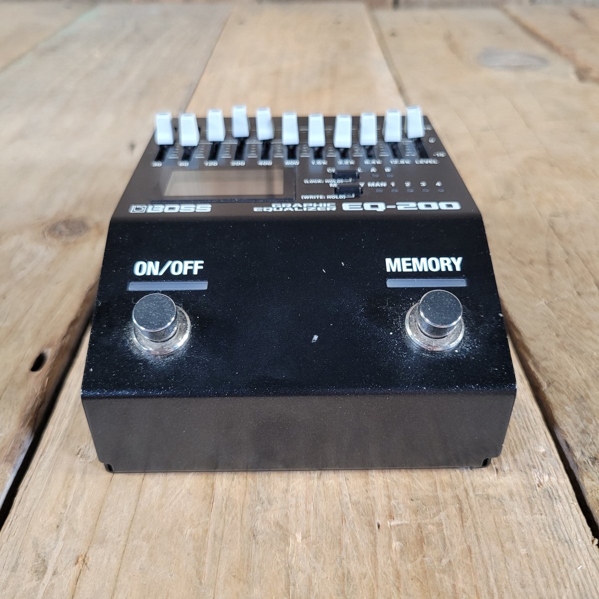Boss 2021 EQ-200 Graphic Equalizer Pedal, Excellent - Mahar's Vintage Guitars