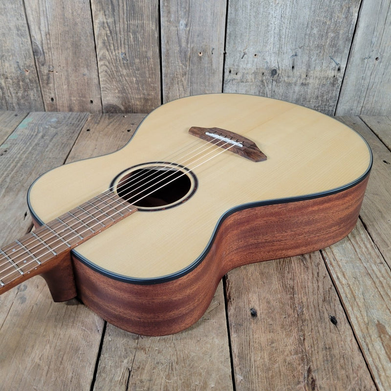 Breedlove Discovery S Concert 2024 w/ Hard Case - Mahar's Vintage Guitars