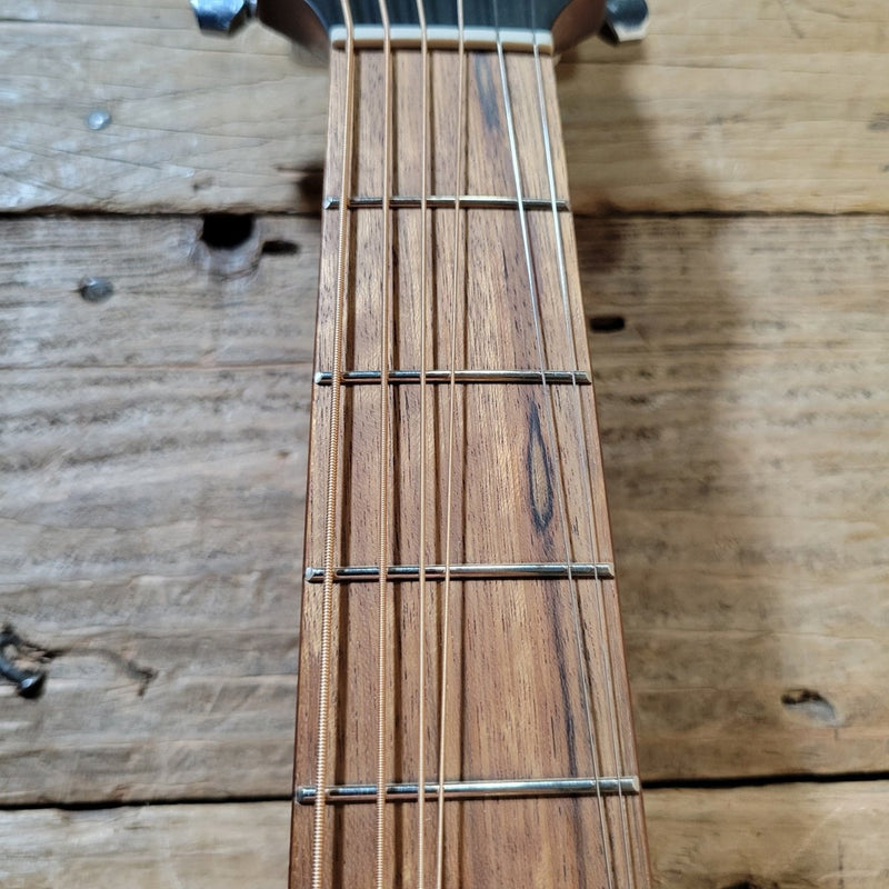 Breedlove Discovery S Concert 2024 w/ Hard Case - Mahar's Vintage Guitars