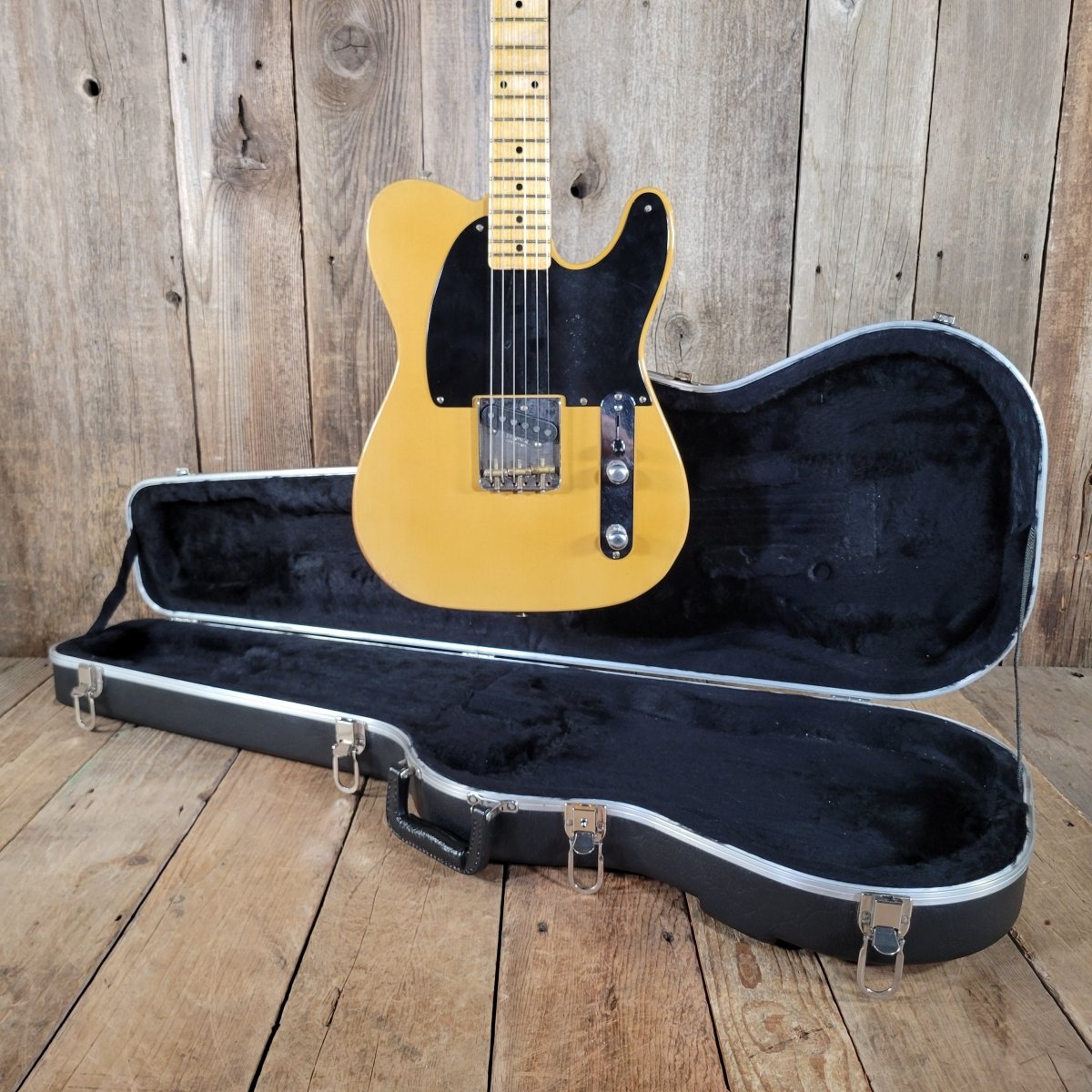 Carson Hess Esquire Pine Body 5 pounds 14 Ounces! - Mahar's Vintage Guitars