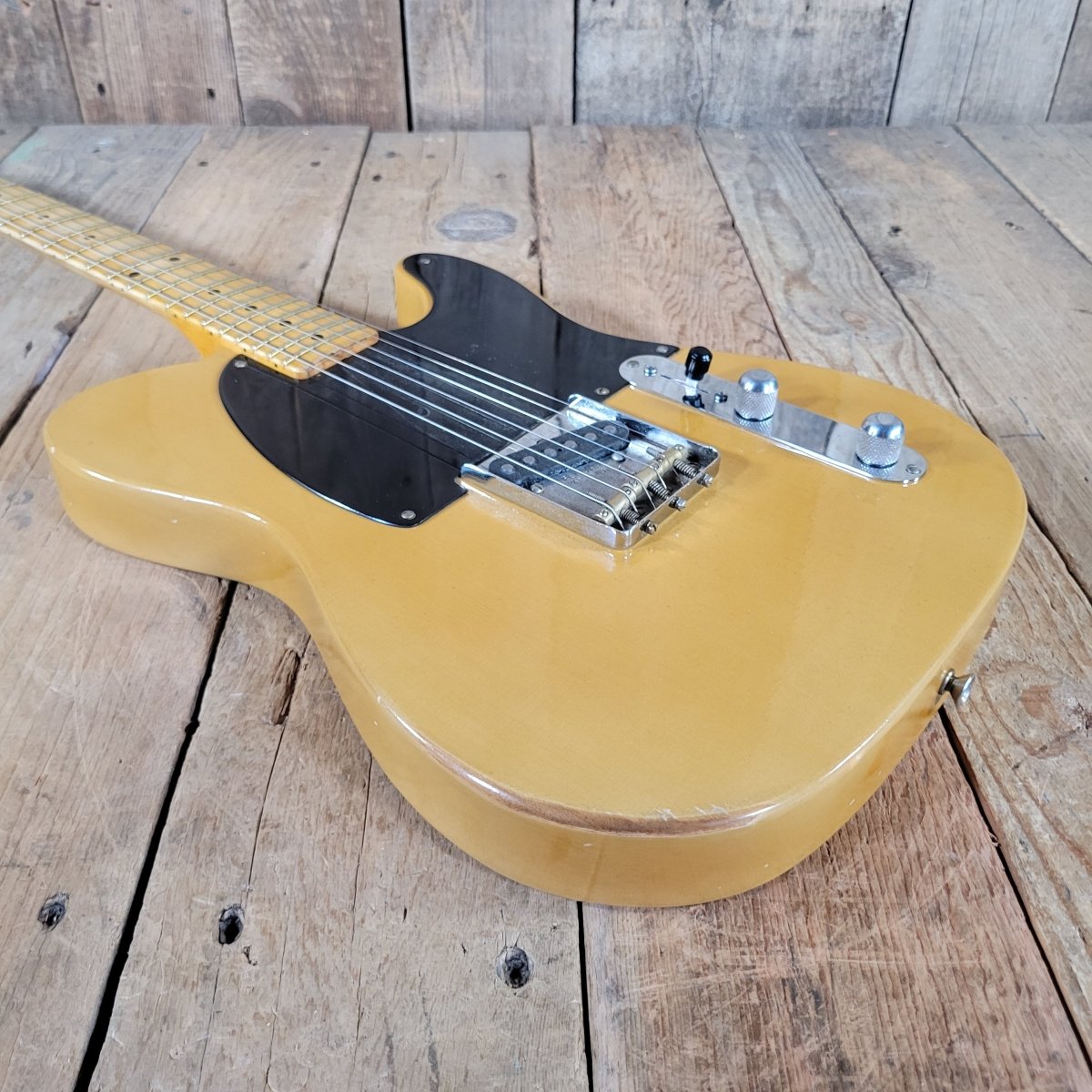 Carson Hess Esquire Pine Body 5 pounds 14 Ounces! - Mahar's Vintage Guitars