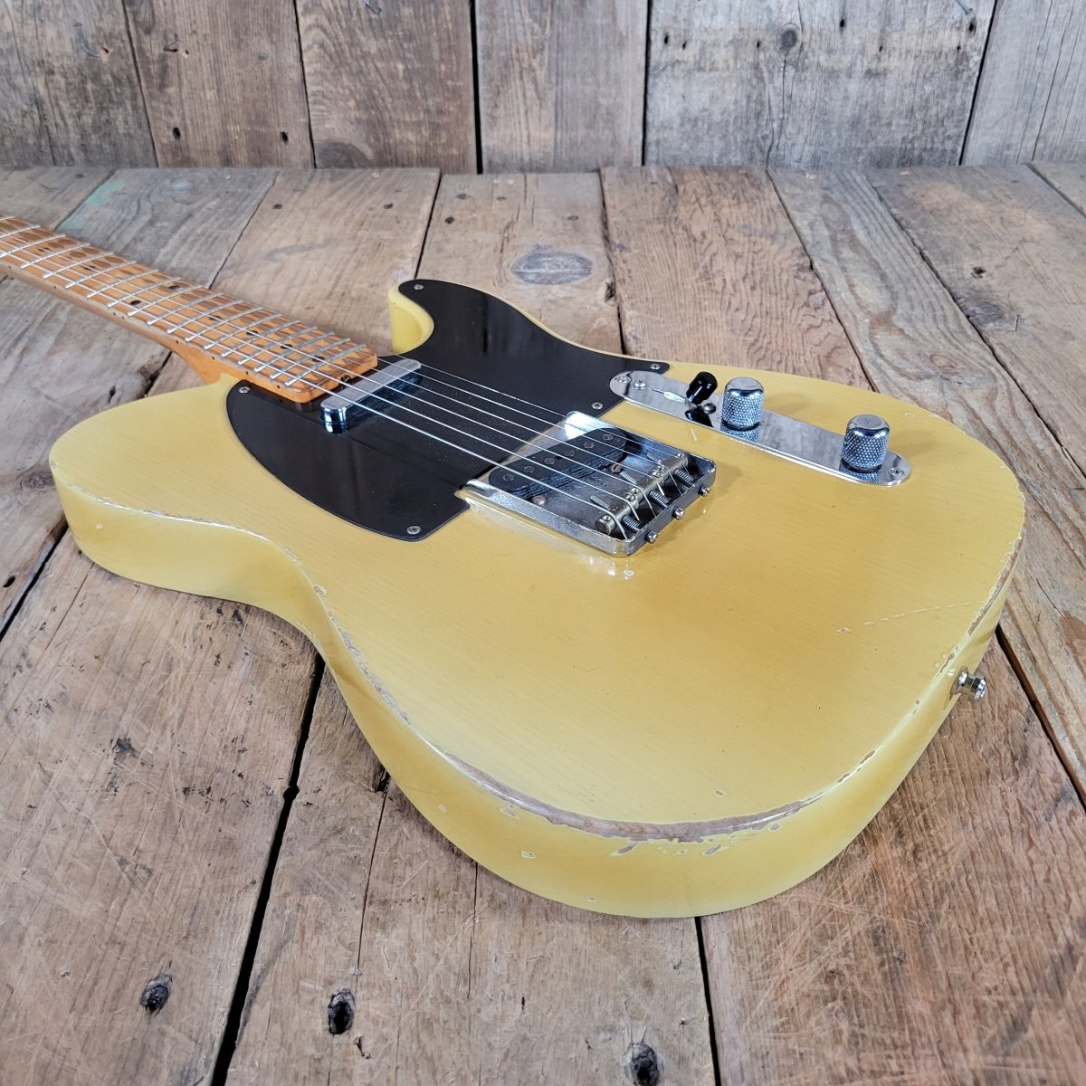 Chad Underwood Custom Relic Blackguard Telecaster w/ Hard Case 6lbs 5.5oz - Mahar's Vintage Guitars