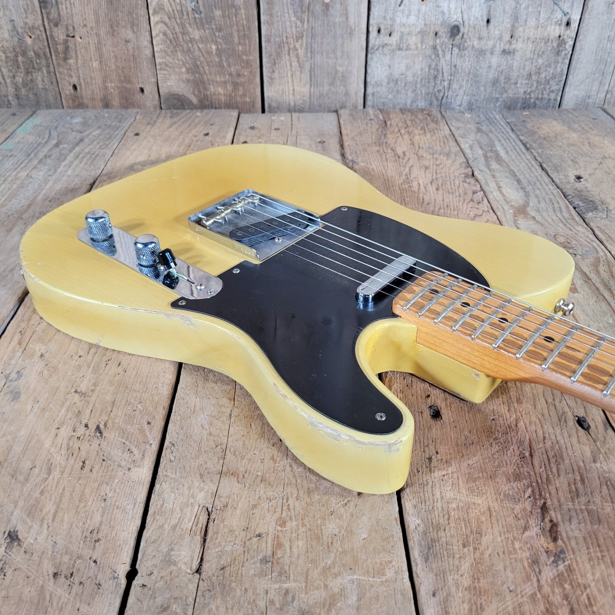 Chad Underwood Custom Relic Blackguard Telecaster w/ Hard Case 6lbs 5.5oz - Mahar's Vintage Guitars