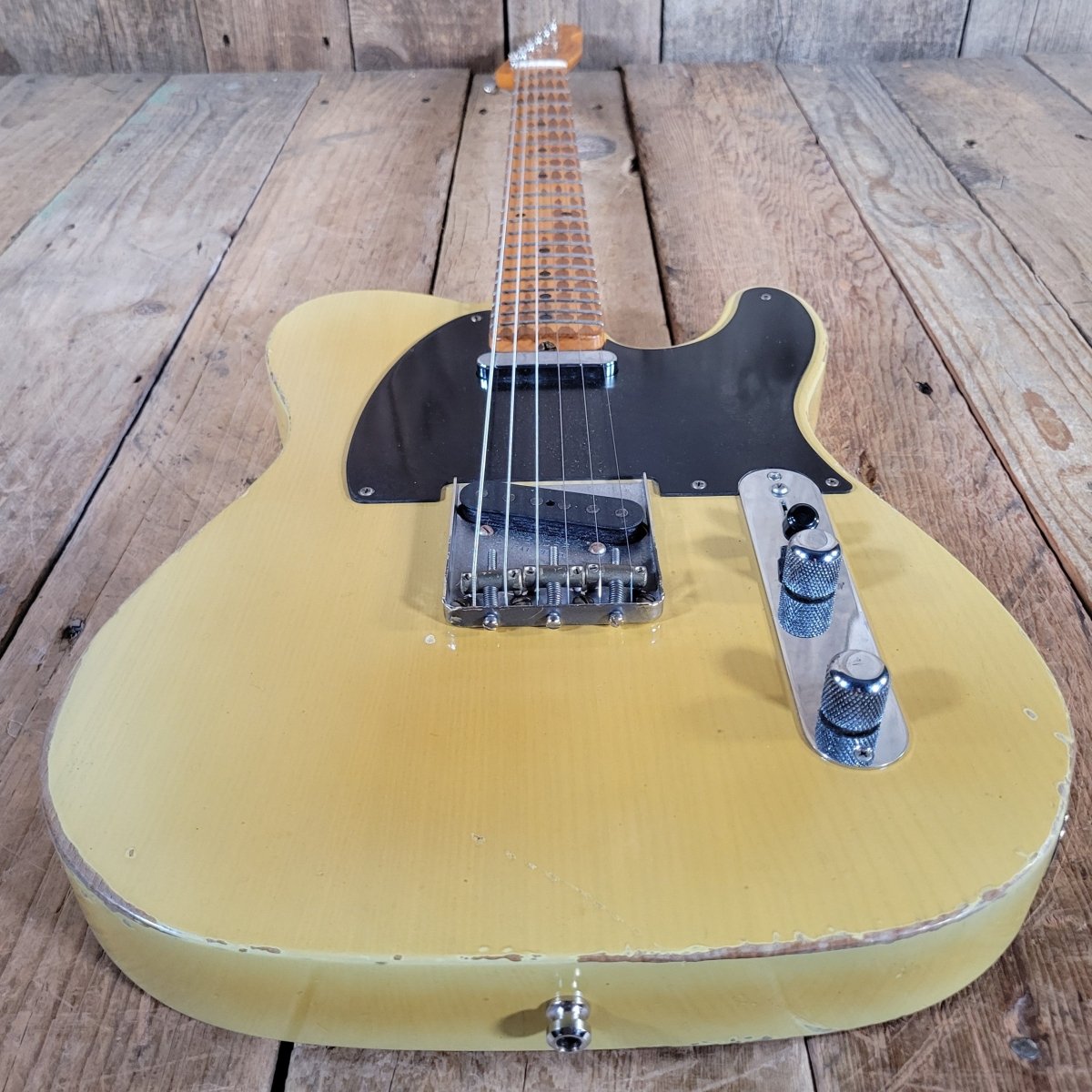 Chad Underwood Custom Relic Blackguard Telecaster w/ Hard Case 6lbs 5.5oz - Mahar's Vintage Guitars
