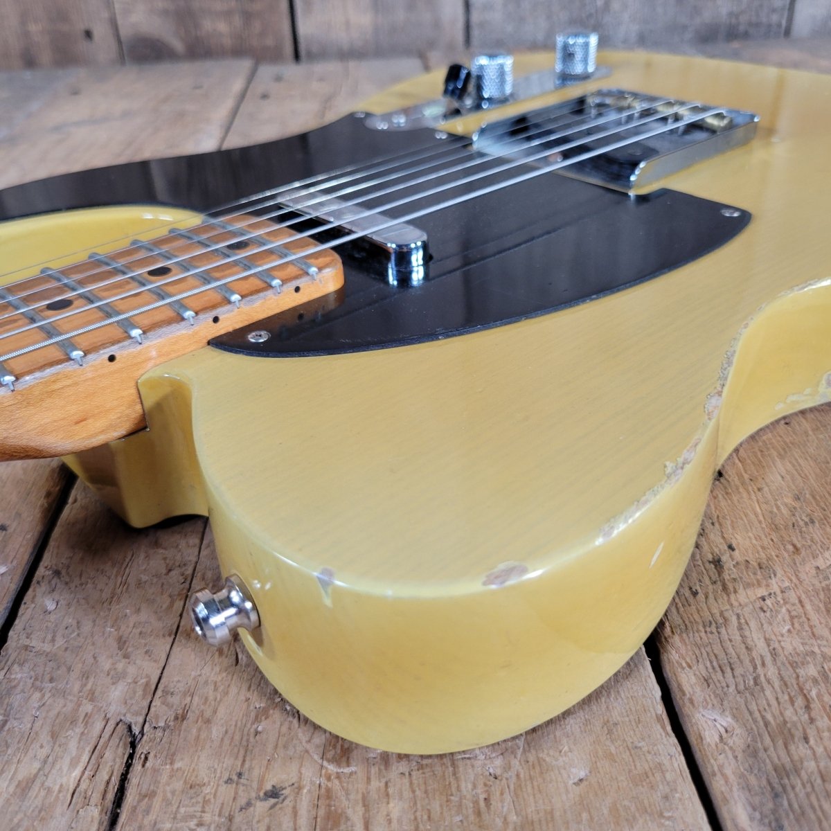 Chad Underwood Custom Relic Blackguard Telecaster w/ Hard Case 6lbs 5.5oz - Mahar's Vintage Guitars