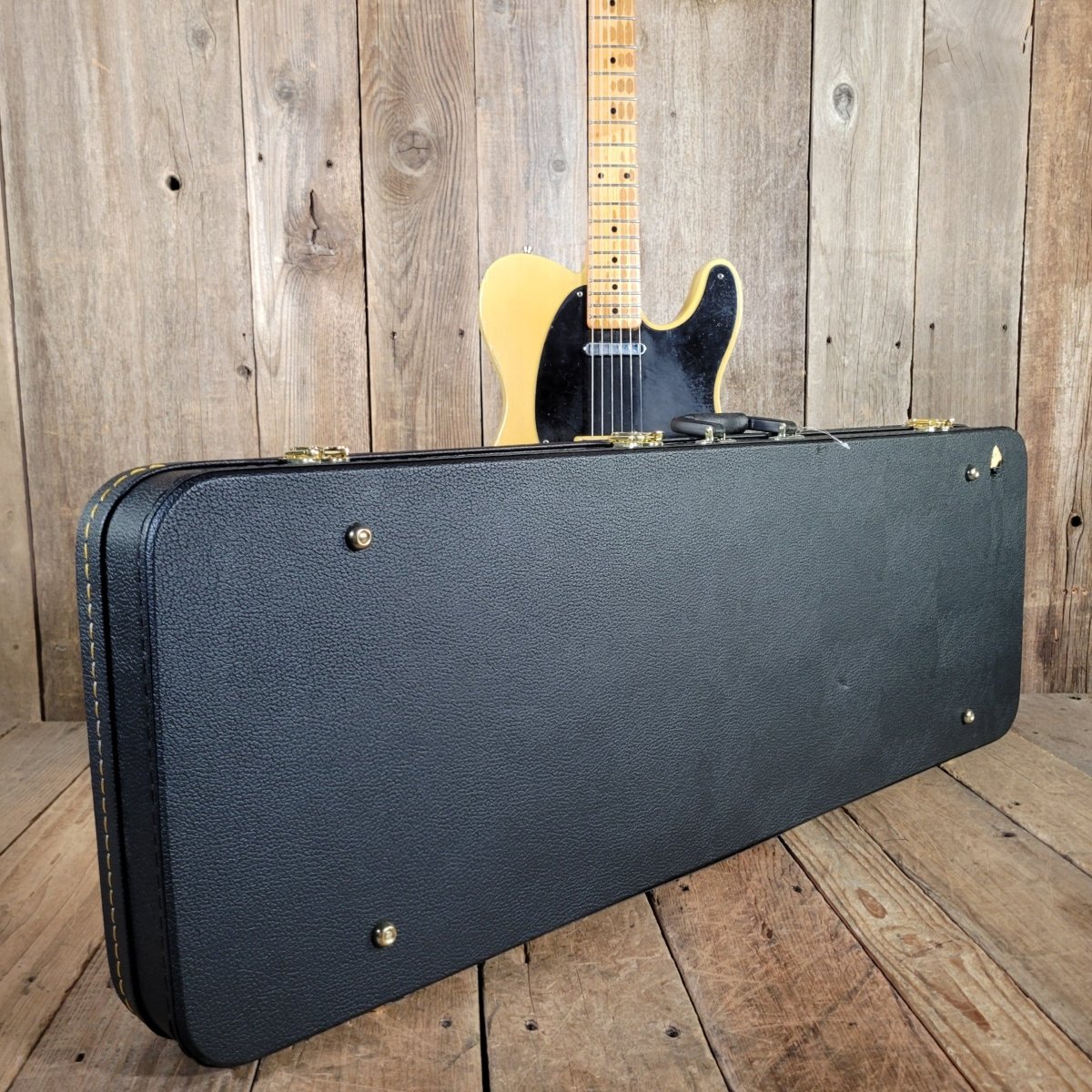 Chad Underwood Custom Relic Blackguard Telecaster w/ Hard Case 6lbs 5.5oz - Mahar's Vintage Guitars