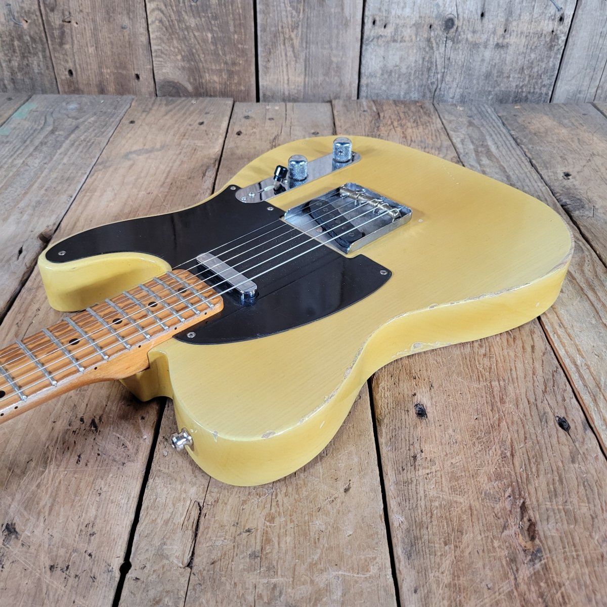 Chad Underwood Custom Relic Blackguard Telecaster w/ Hard Case 6lbs 5.5oz - Mahar's Vintage Guitars
