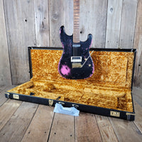 Charvel Custom Shop Master Built Strat 2024 Black over Platinum Pink - Mahar's Vintage Guitars