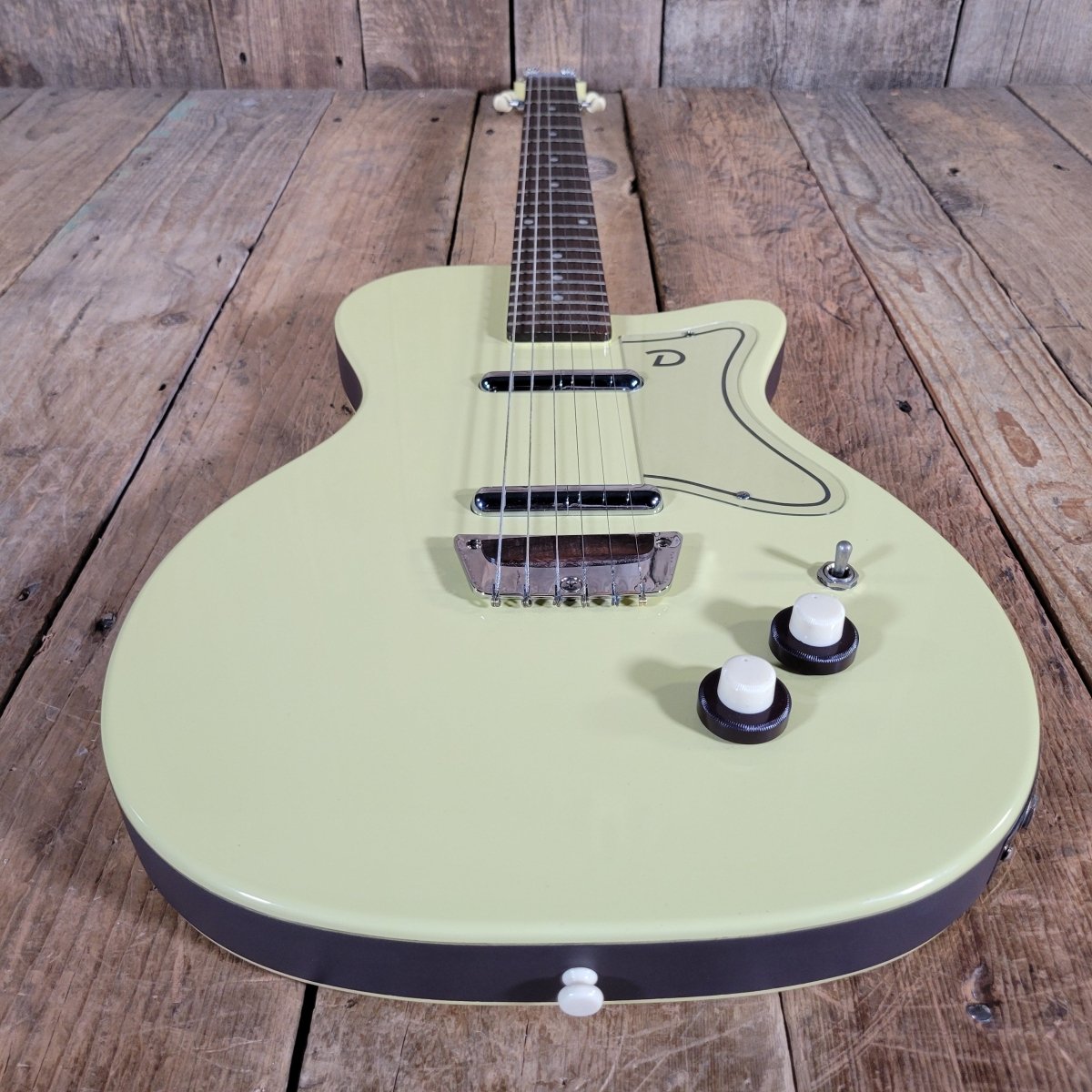 Danelectro 56 U - 2 Reissue Daddy - O Yellow with gig bag 1998 - Mahar's Vintage Guitars