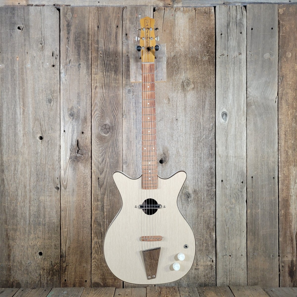 Danelectro Convertible 1960s w/ Modern Hard Case - Mahar's Vintage Guitars