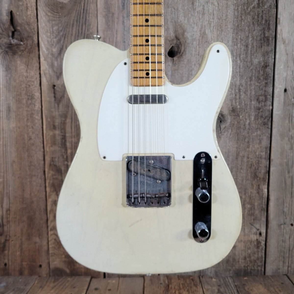 Danocaster Single Cut 2013 White Blonde V Neck - Mahar's Vintage Guitars