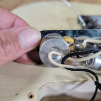 Danocaster Single Cut 2013 White Blonde V Neck - Mahar's Vintage Guitars