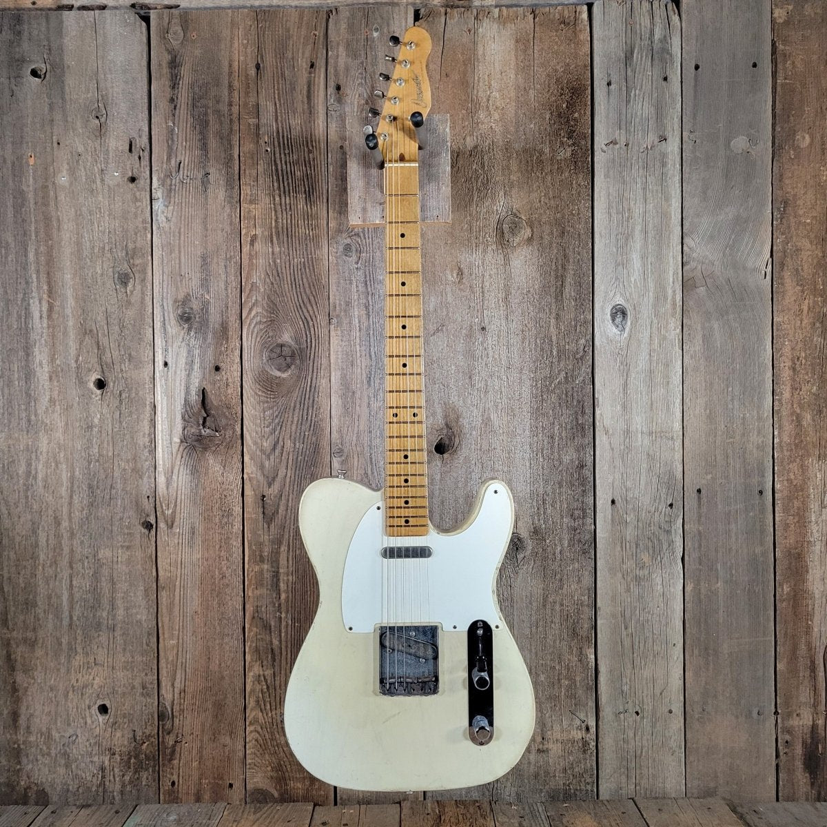 Danocaster Single Cut 2013 White Blonde V Neck - Mahar's Vintage Guitars