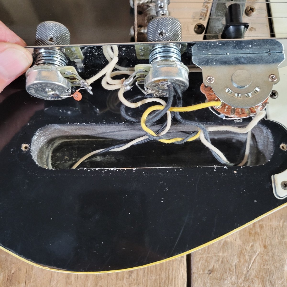 Danocaster Singlecut Tele Custom 2025 with Budz Pickups Ash Body - Mahar's Vintage Guitars