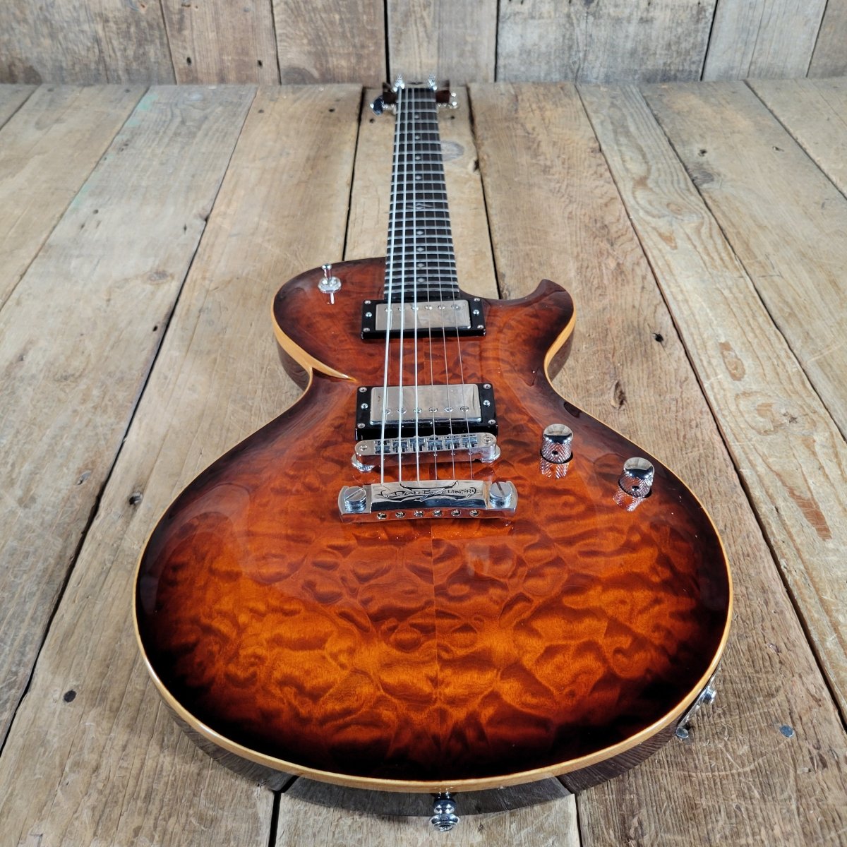 DBZ 2000s Diamond MIK Bolero with case, Excellent - Mahar's Vintage Guitars