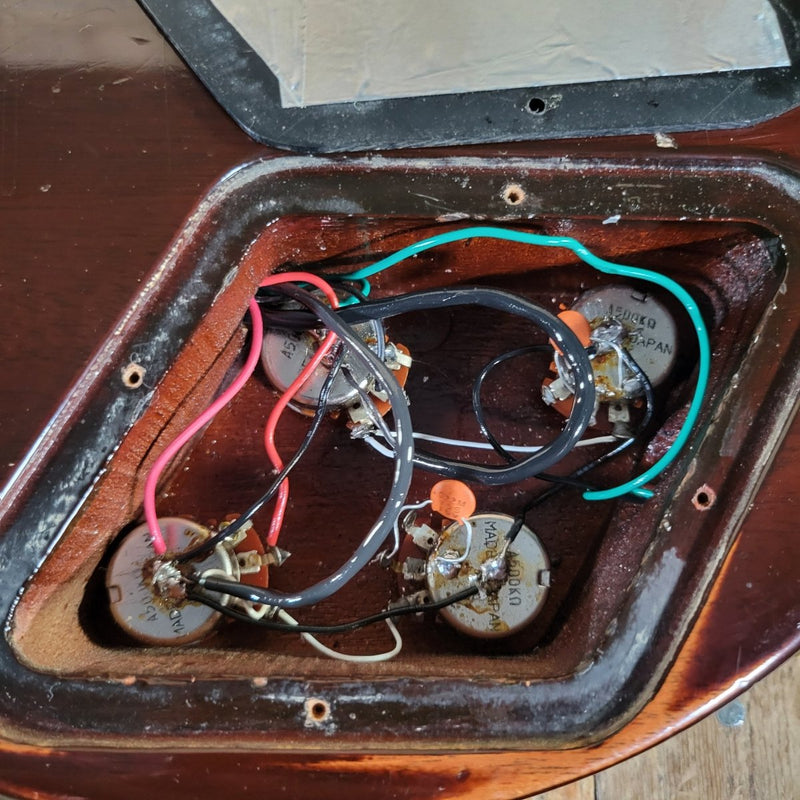 Dean E'lite Braziliaburst 1980 OHSC and paperwork - Mahar's Vintage Guitars