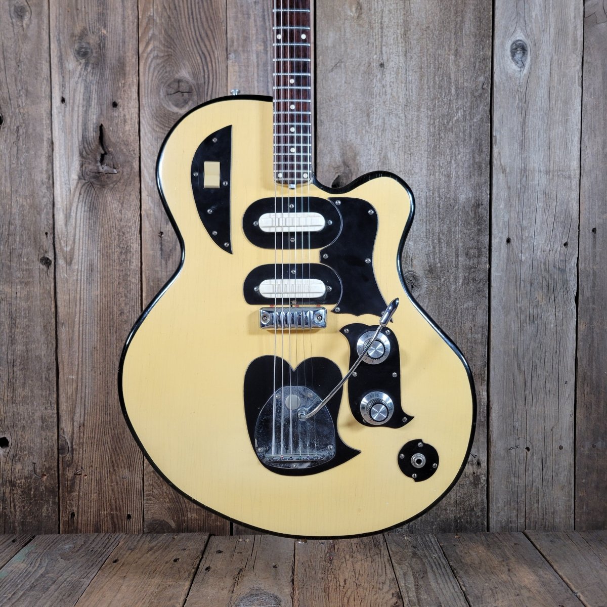 Doc Kauffman Kremo Kustom One of One 1960s - Mahar's Vintage Guitars