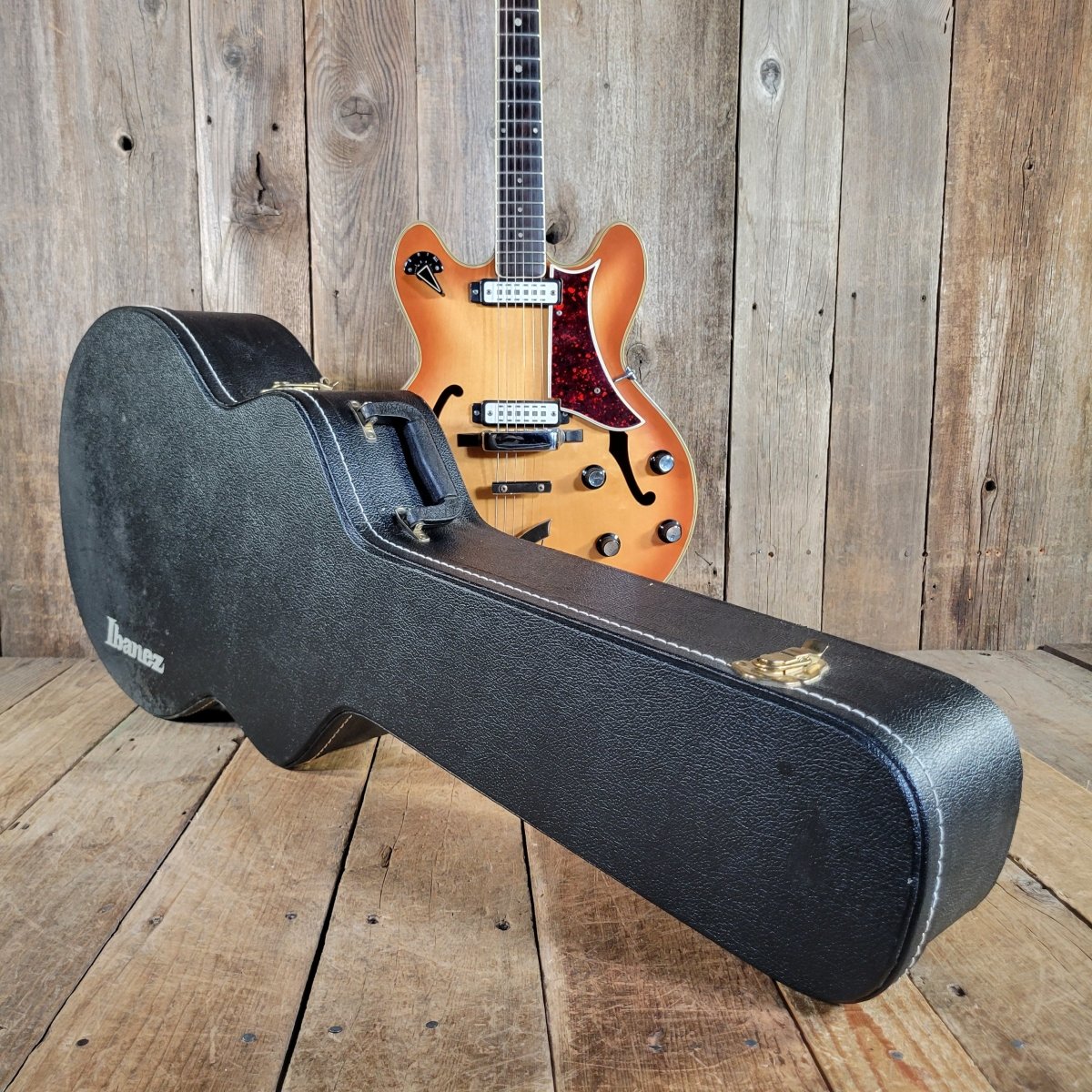 Eko 1963 Barracuda 290 w/ Hard Case Excellent - Mahar's Vintage Guitars
