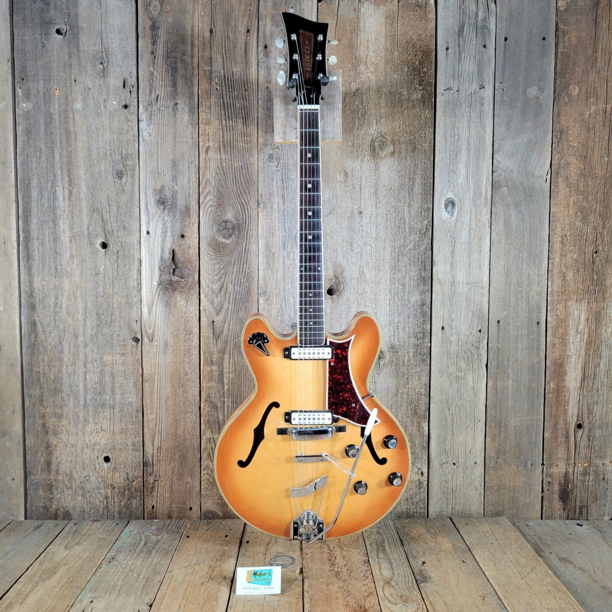 Eko 1963 Barracuda 290 w/ Hard Case Excellent - Mahar's Vintage Guitars
